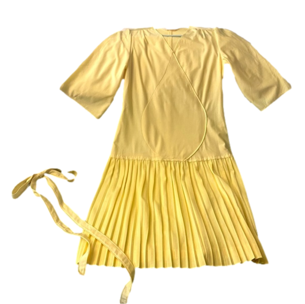 Vintage-Laura Mae-Sunny Yellow drop waist pleated skirt dress w/matching belt 💛